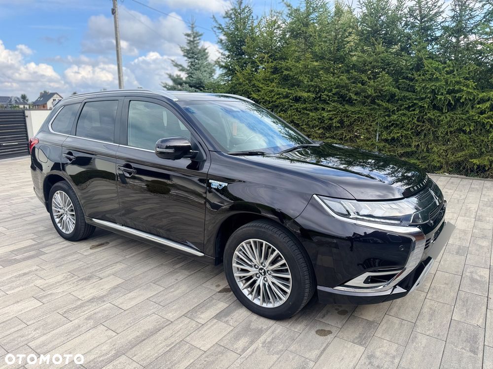 Mitsubishi Outlander 2.4 4WD Plug-In Hybrid Plus - 3