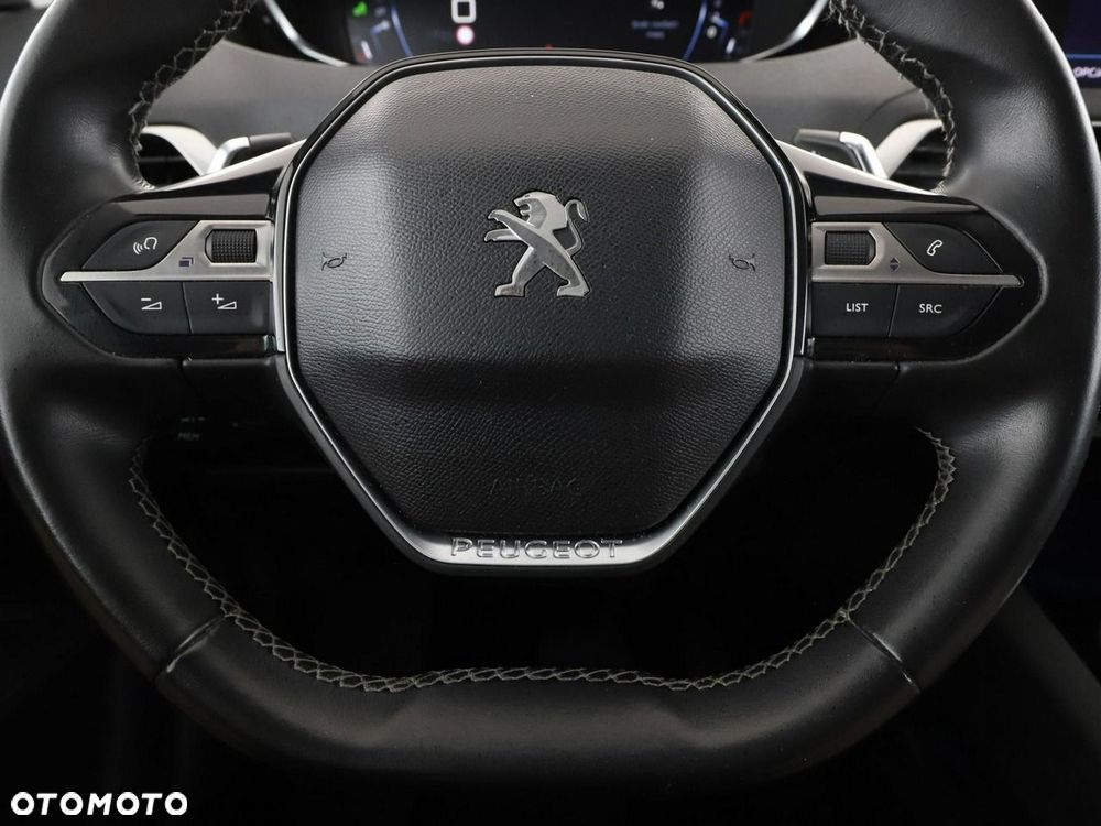 Peugeot 3008 1.2 PureTech Allure S&S EAT8 - 22