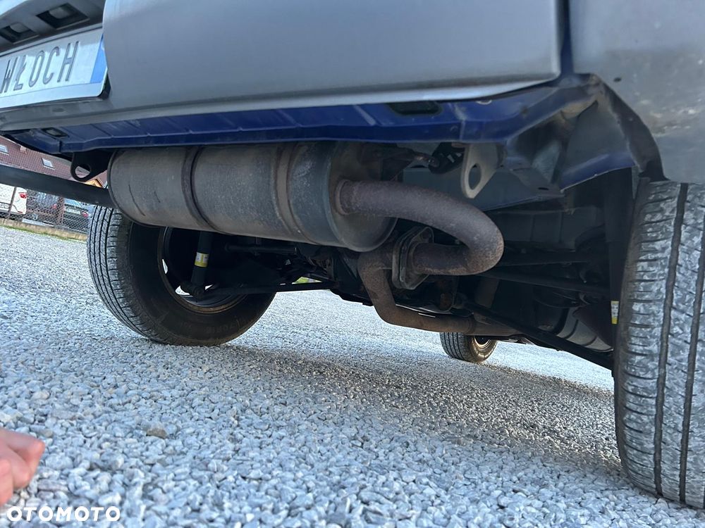 Toyota RAV4 - 10