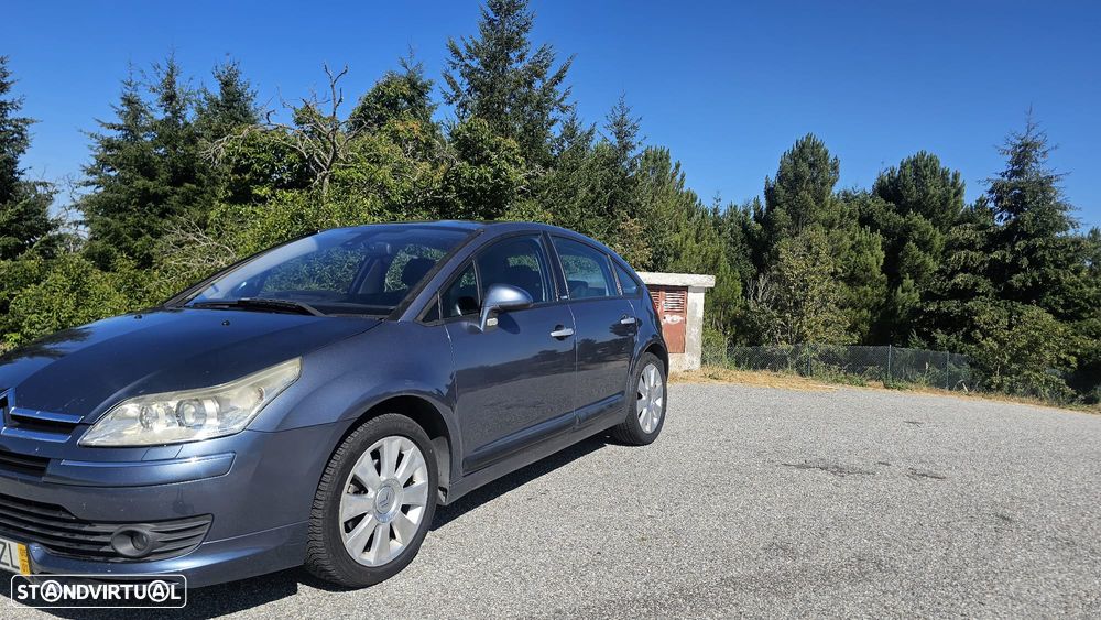 Citroën C4 1.6 HDi 110 Exclusive - 2