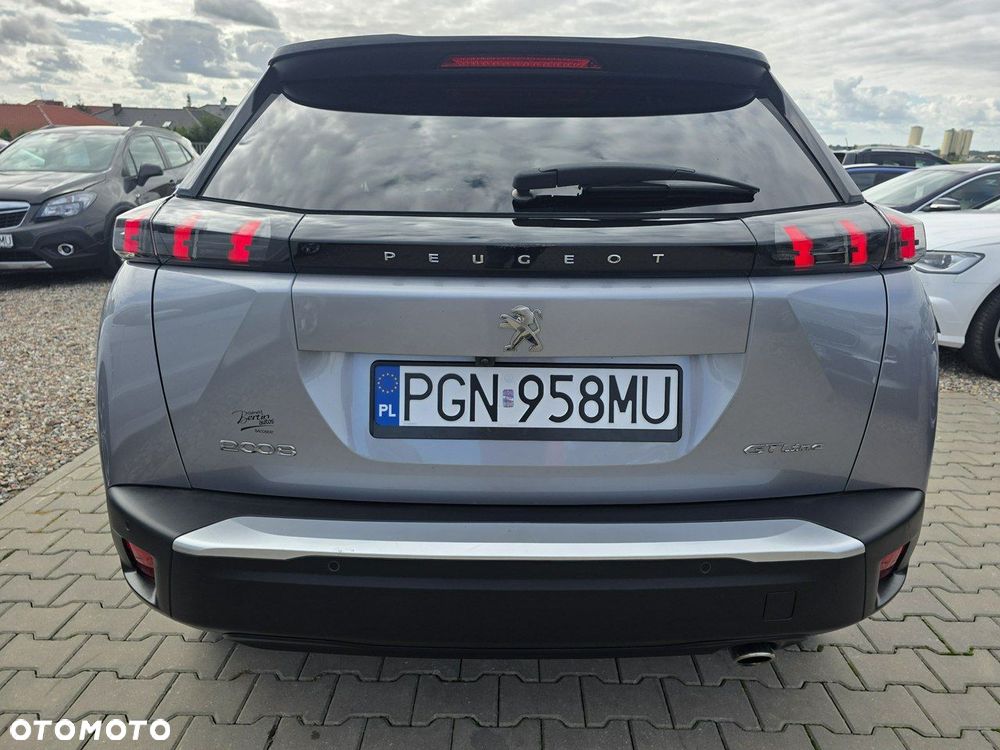 Peugeot 2008 - 12