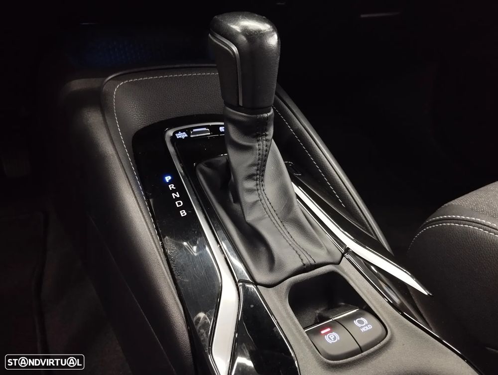 Toyota Corolla 1.8 Hybrid Comfort+P.Sport - 31