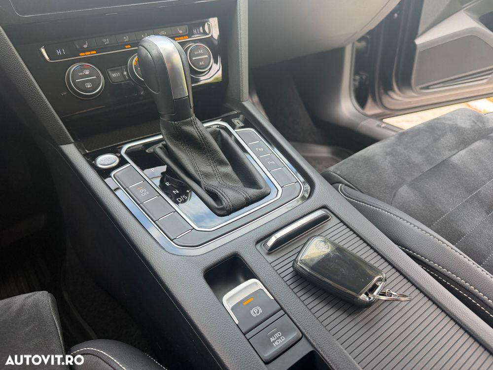 Volkswagen Passat 2.0 TDI SCR DSG Comfortline - 35