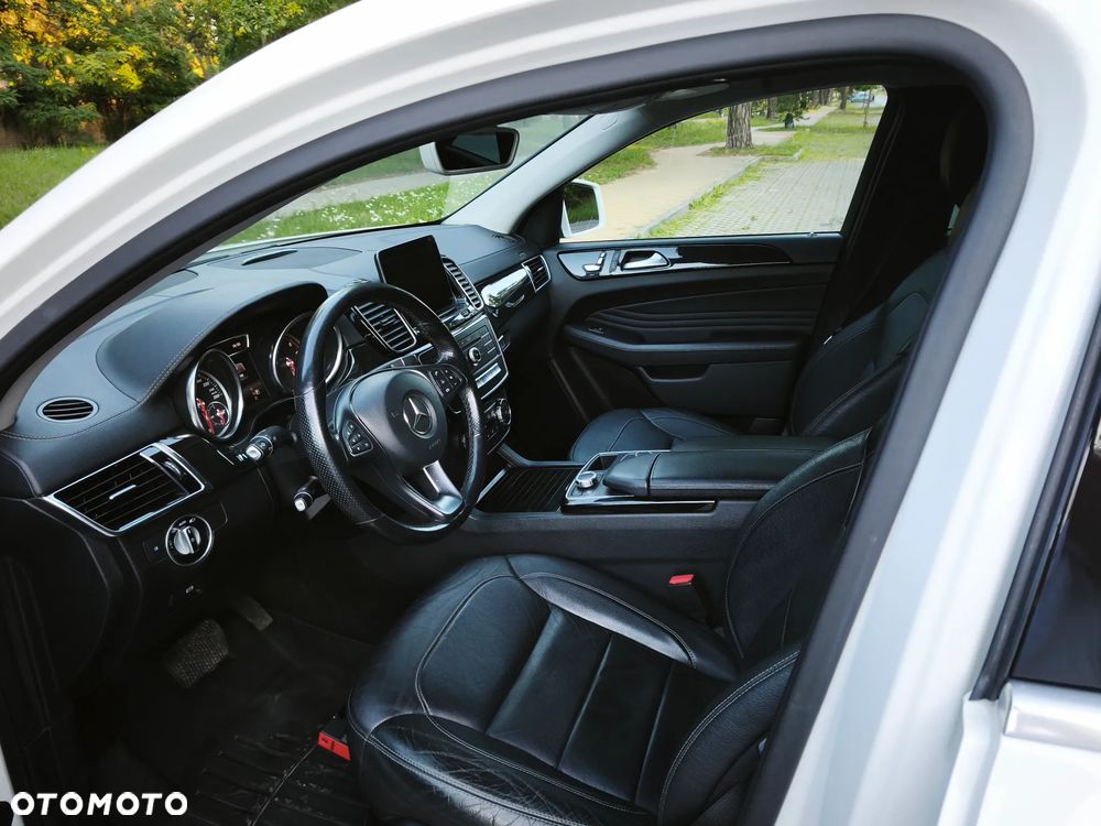 Mercedes-Benz GLE 350 d 4Matic 9G-TRONIC AMG Line - 16
