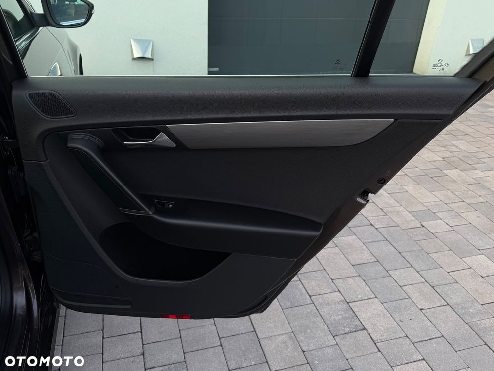 Volkswagen Passat 1.8 TSI DSG Comfortline - 34