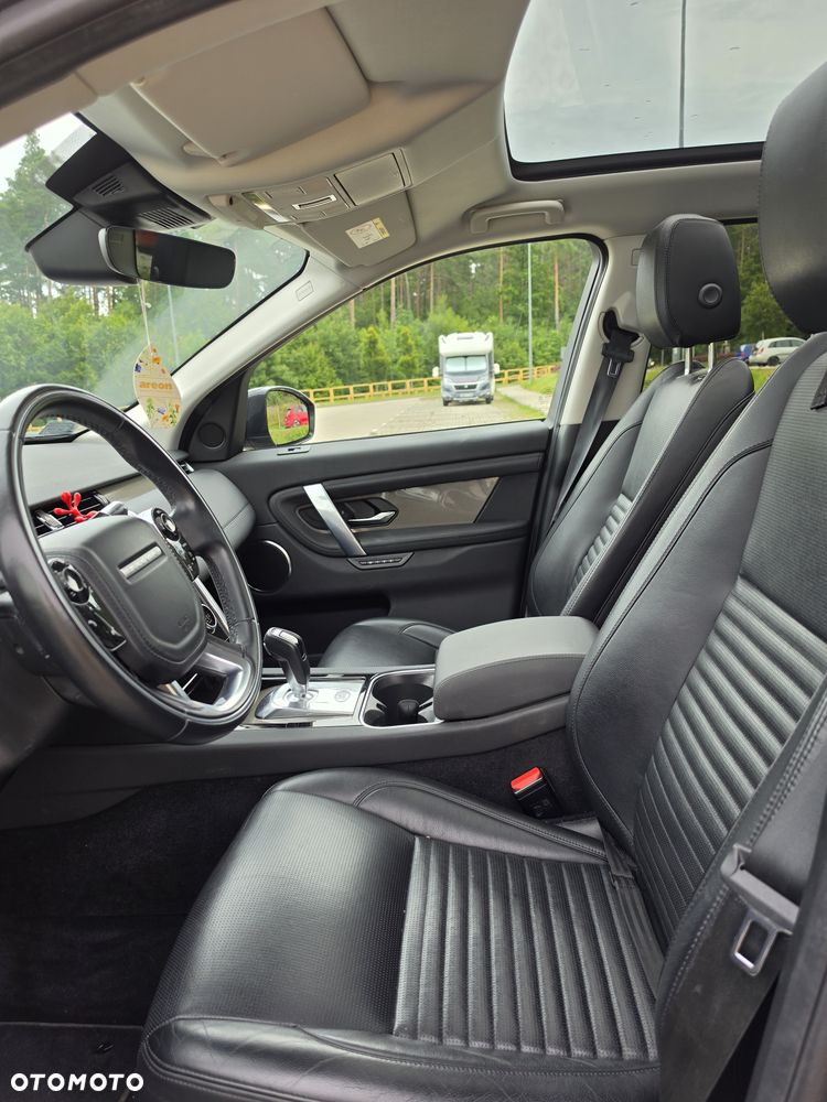 Land Rover Discovery Sport 2.0 P200 mHEV SE - 17