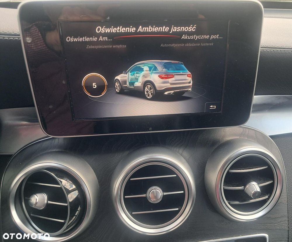 Mercedes-Benz GLC 220 d 4-Matic - 23