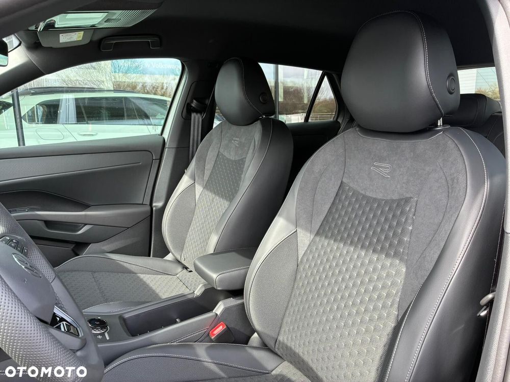 Volkswagen T-Roc - 6