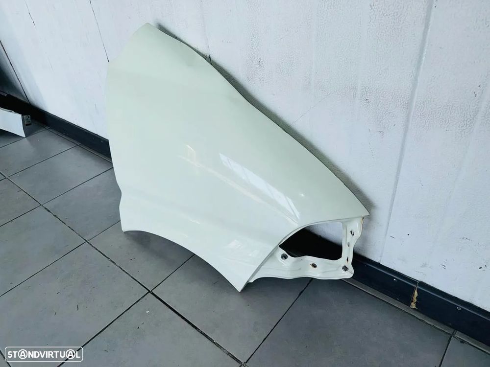 Guarda Lamas Direito Toyota Hiace - 1996 / 2025 - 2