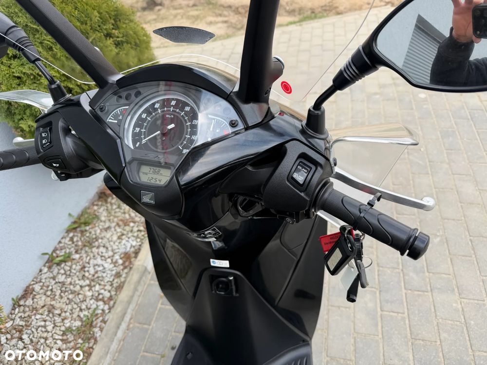 Honda SH - 23