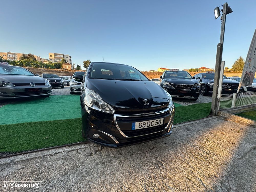 Peugeot 208 1.2 PureTech Style - 1