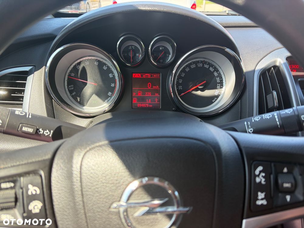 Opel Astra 1.6 - 11