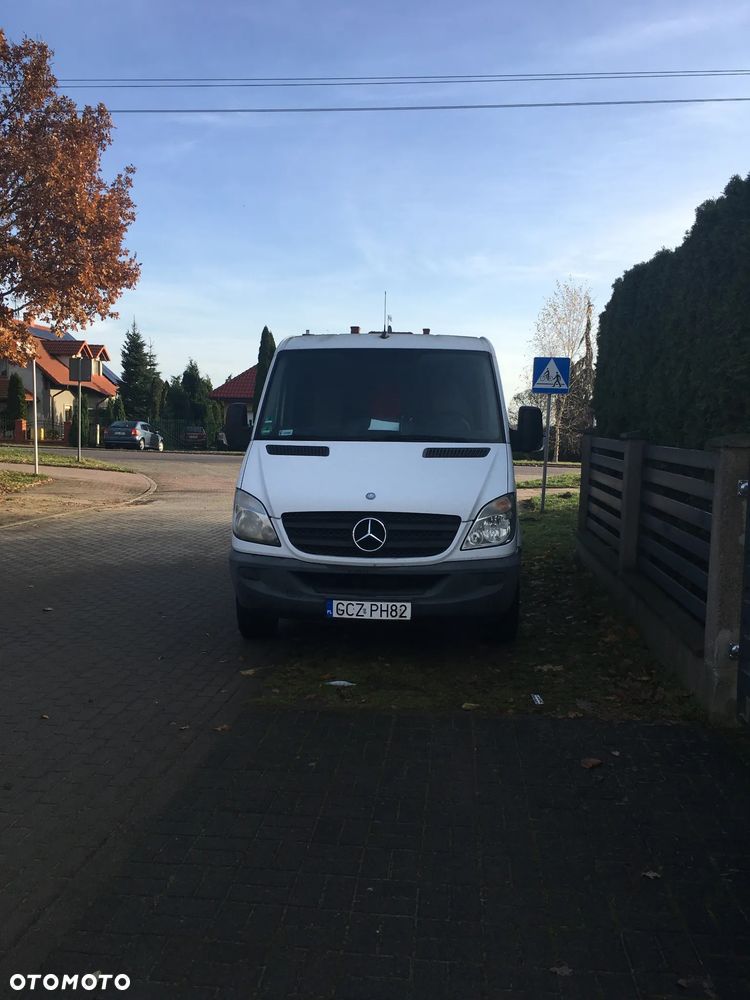 Mercedes-Benz Sprinter - 2