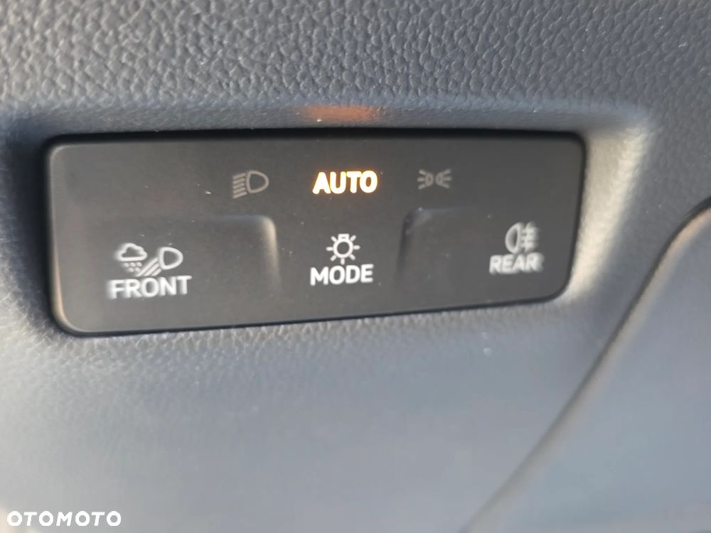 Volkswagen Passat Variant 2.0 TSI R-Line Plus DSG - 31