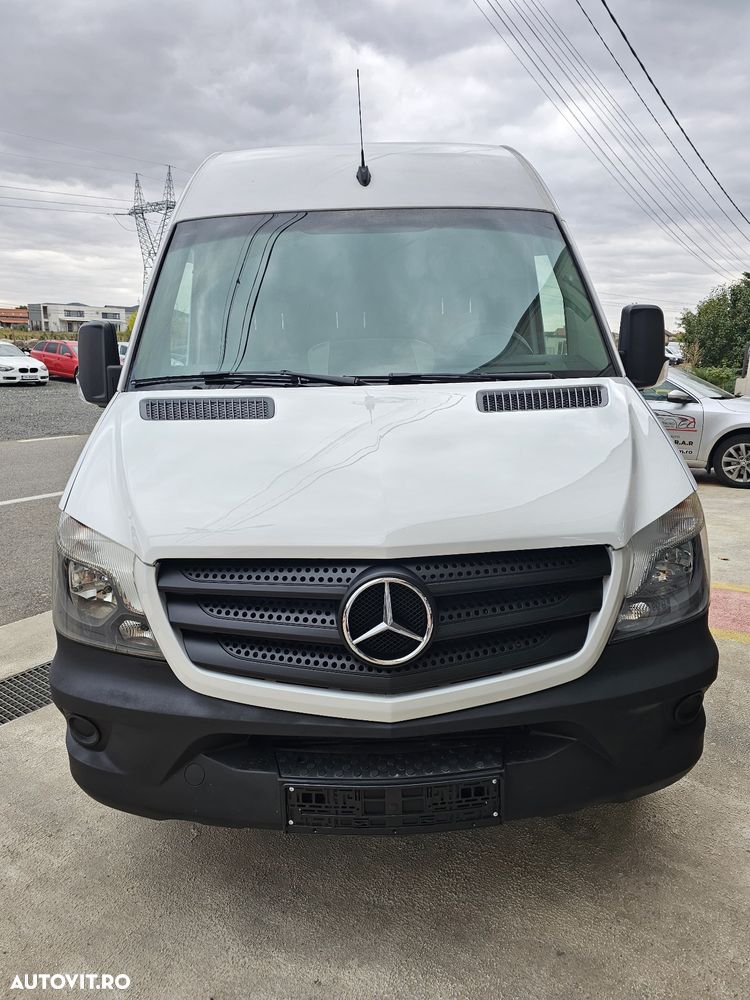 Mercedes-Benz Sprinter - 9