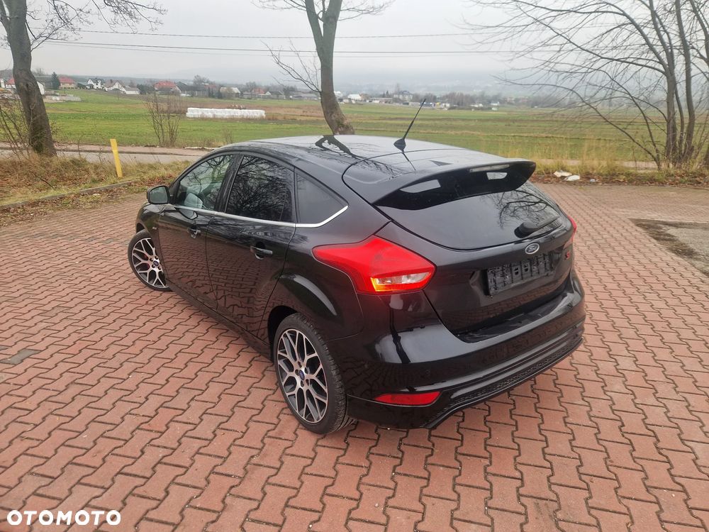 Ford Focus 2.0 TDCi ST-Line ASS - 4
