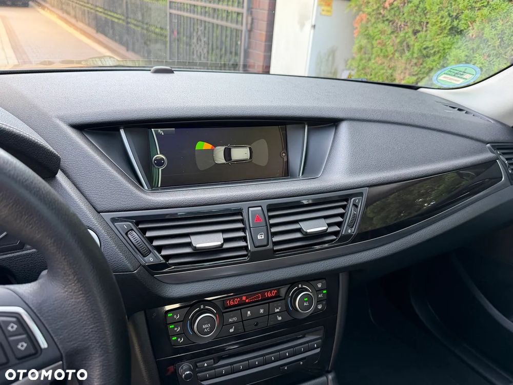 BMW X1 xDrive18d xLine - 22