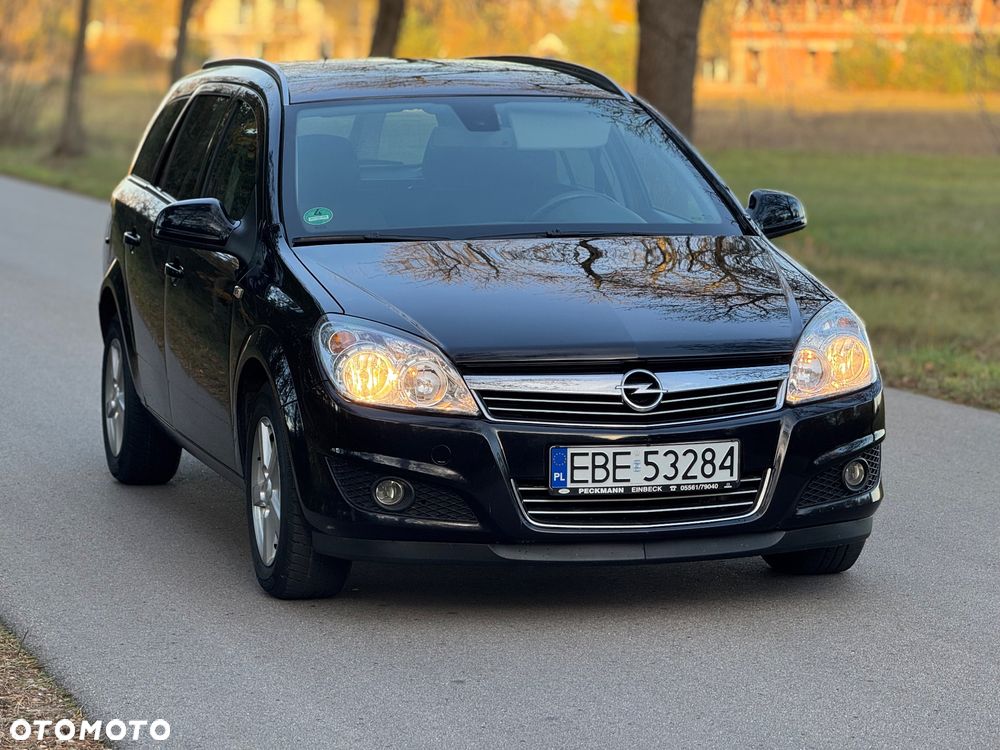 Opel Astra 1.6 Caravan Innovation - 2