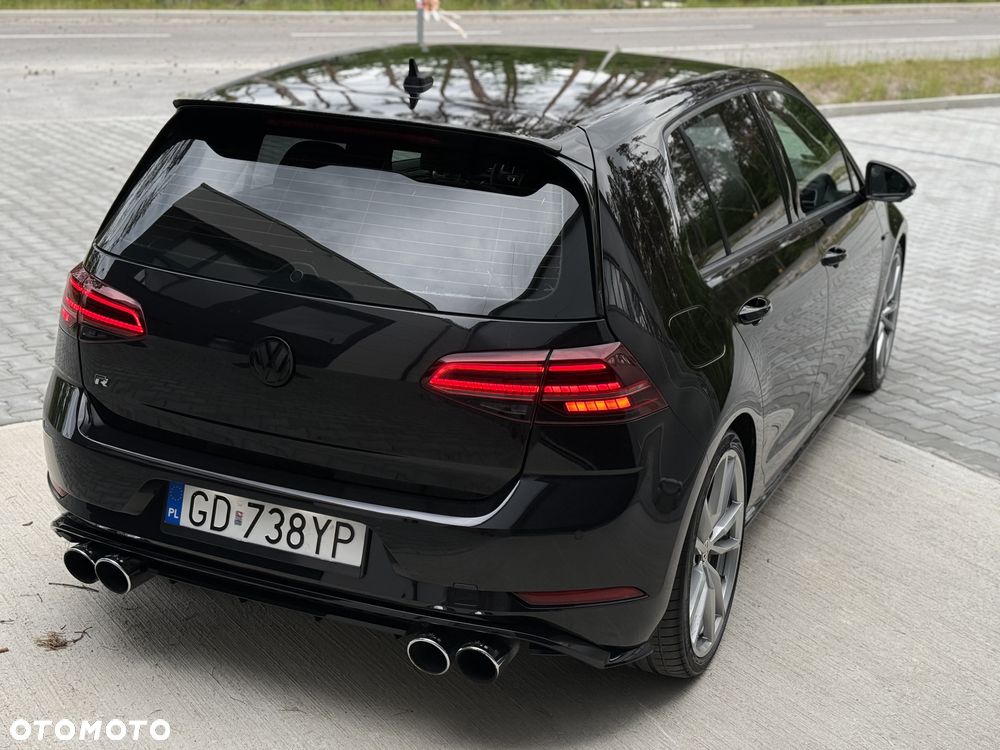 Volkswagen Golf R 4Motion (BlueMotion Technology) DSG - 7