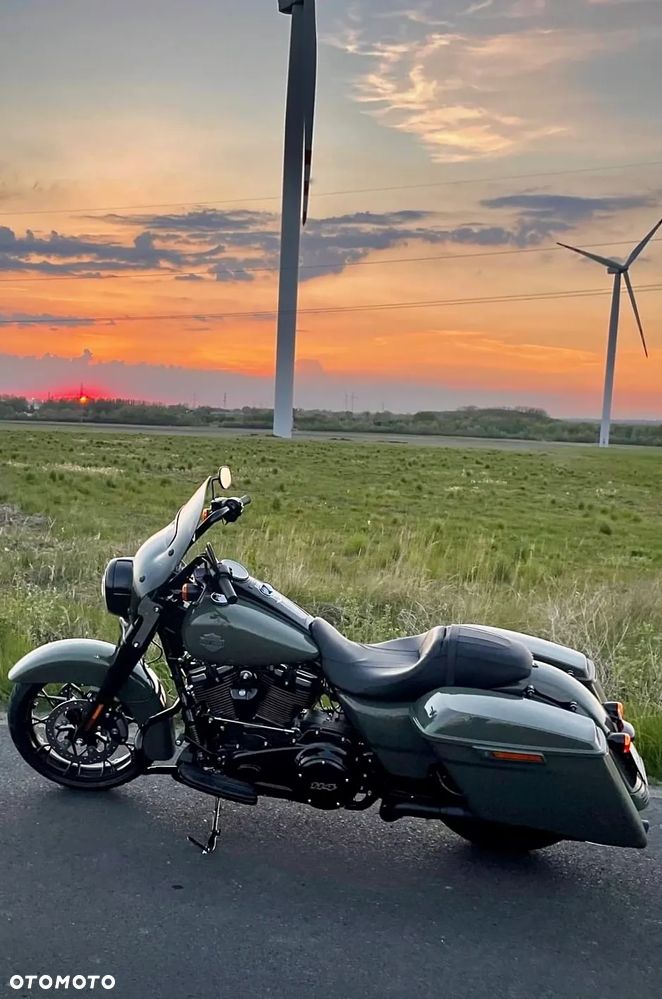 Harley-Davidson Touring Road King - 11