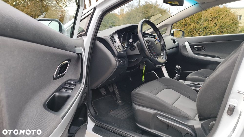 Kia Ceed 1.6 CRDi L - 10
