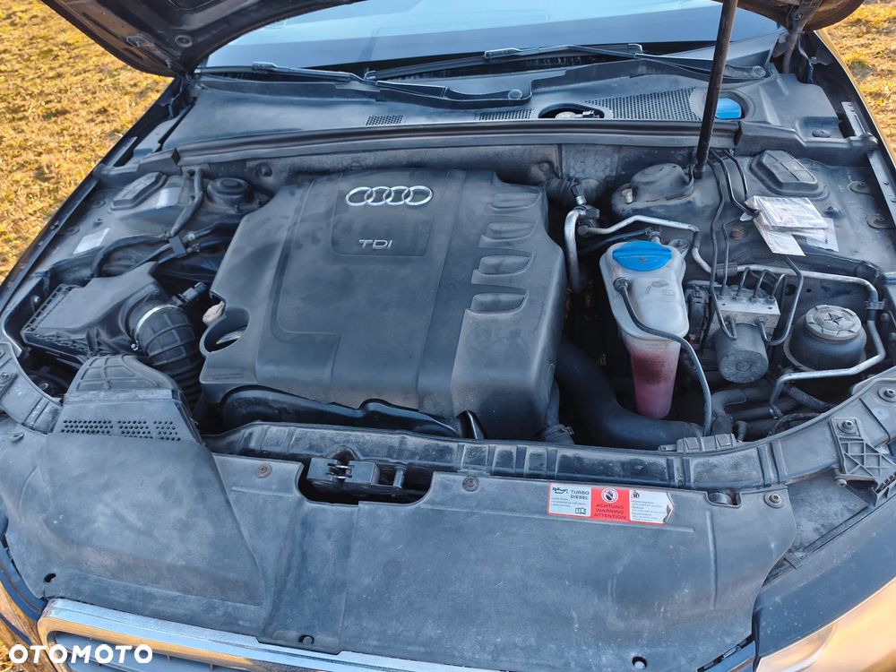 Audi A4 Avant 2.0 TDI - 8