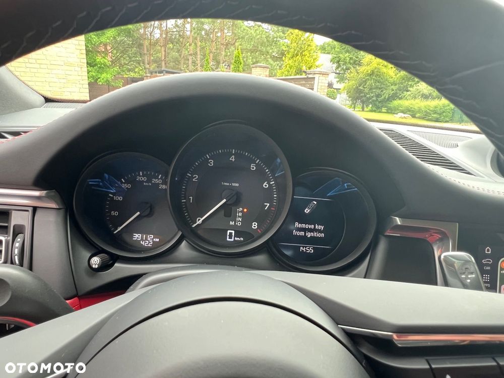 Porsche Macan Standard - 17