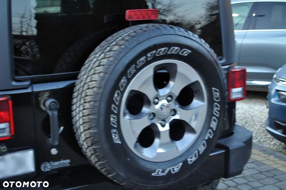 Jeep Wrangler 3.6 Unlim Sahara - 12