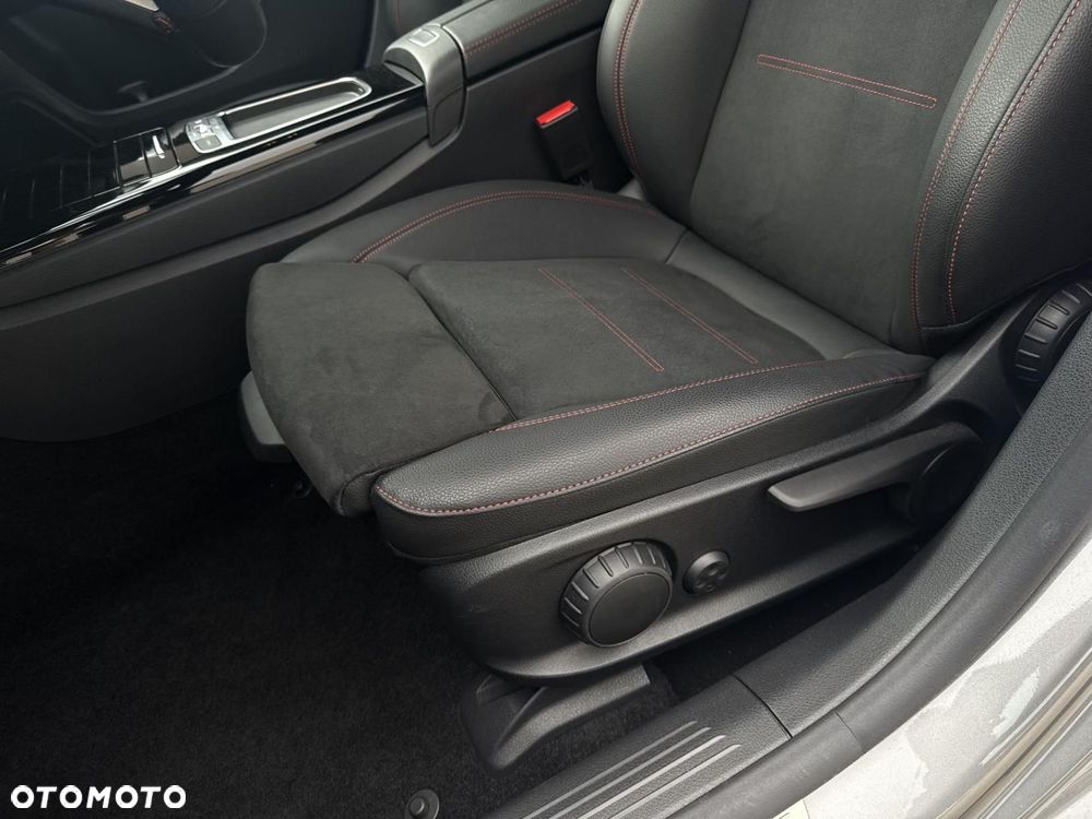 Mercedes-Benz CLA - 13