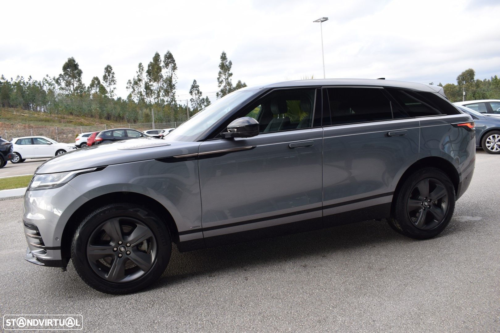 Land Rover Range Rover Velar 2.0 D200 AWD R-Dynamic - 20