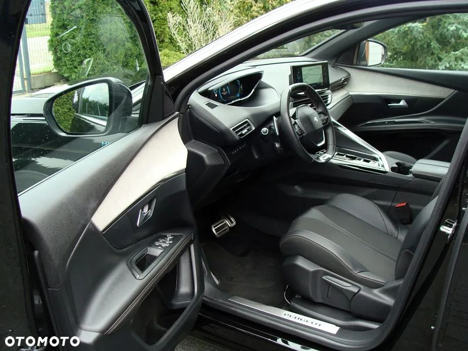 Peugeot 3008 Hybrid 225 e-EAT8 GT Pack - 18