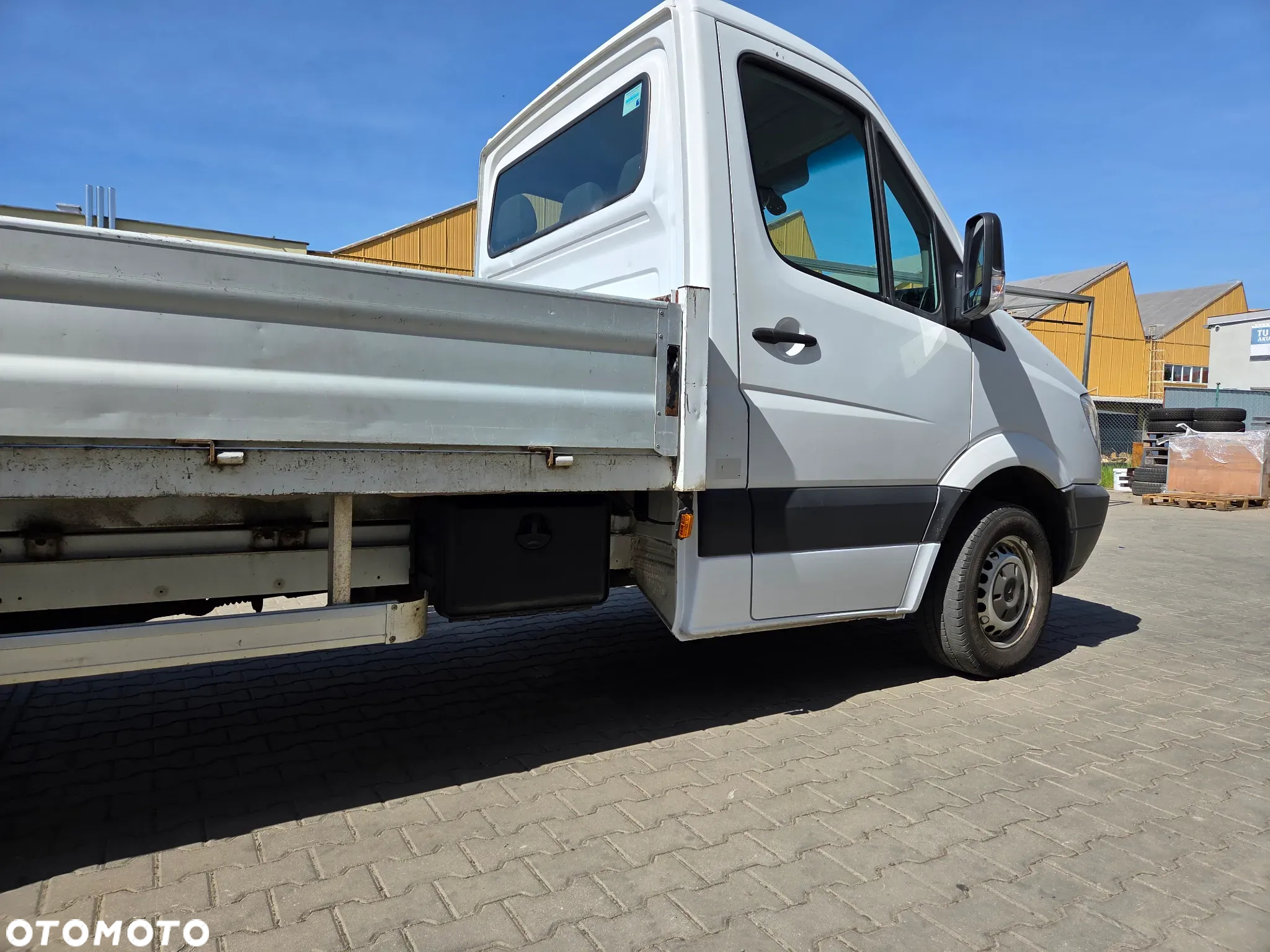 Mercedes-Benz Sprinter - 16