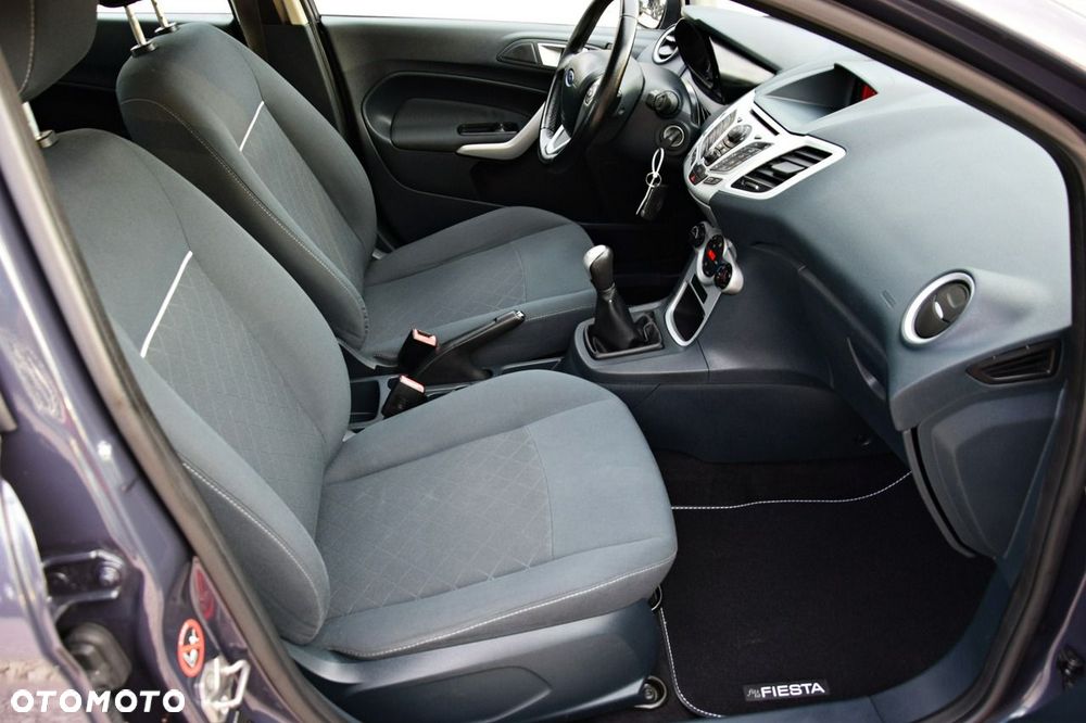 Ford Fiesta - 36