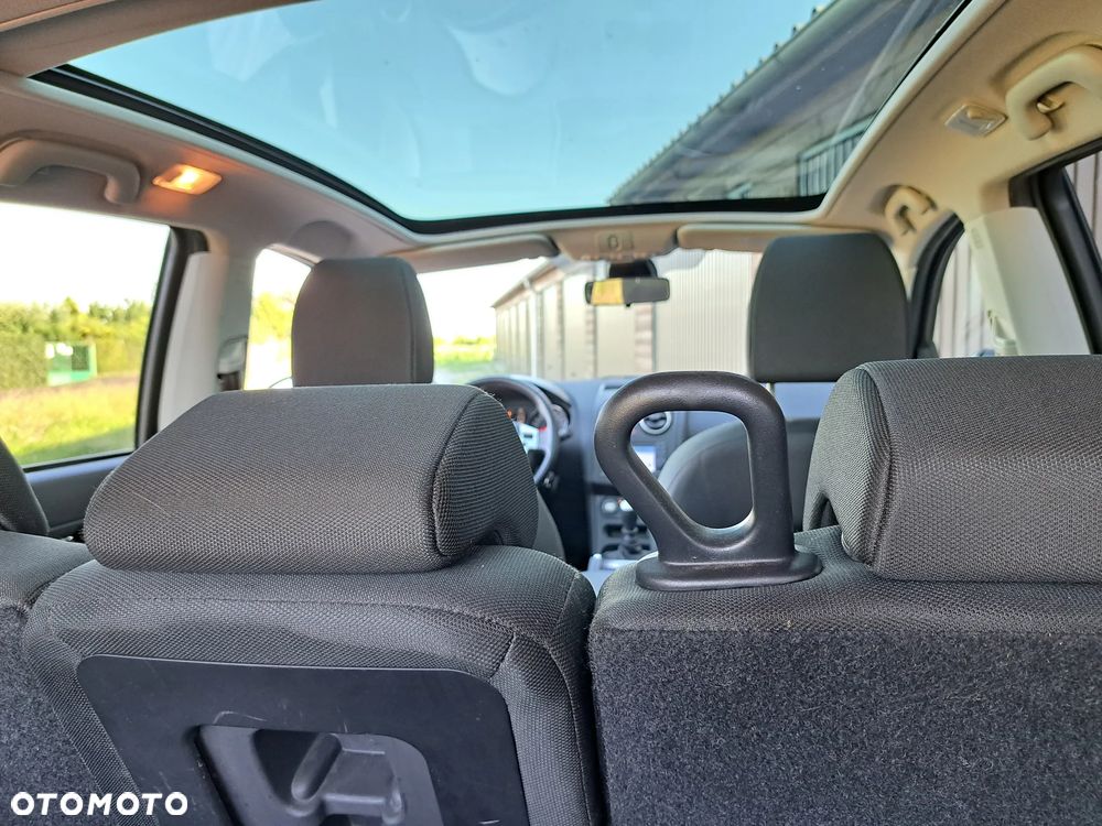 Nissan Qashqai+2 2.0 Acenta - 33