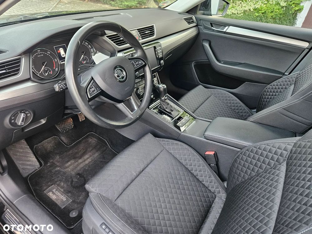 Skoda Superb 2.0 TDI 4x4 DSG Style - 11