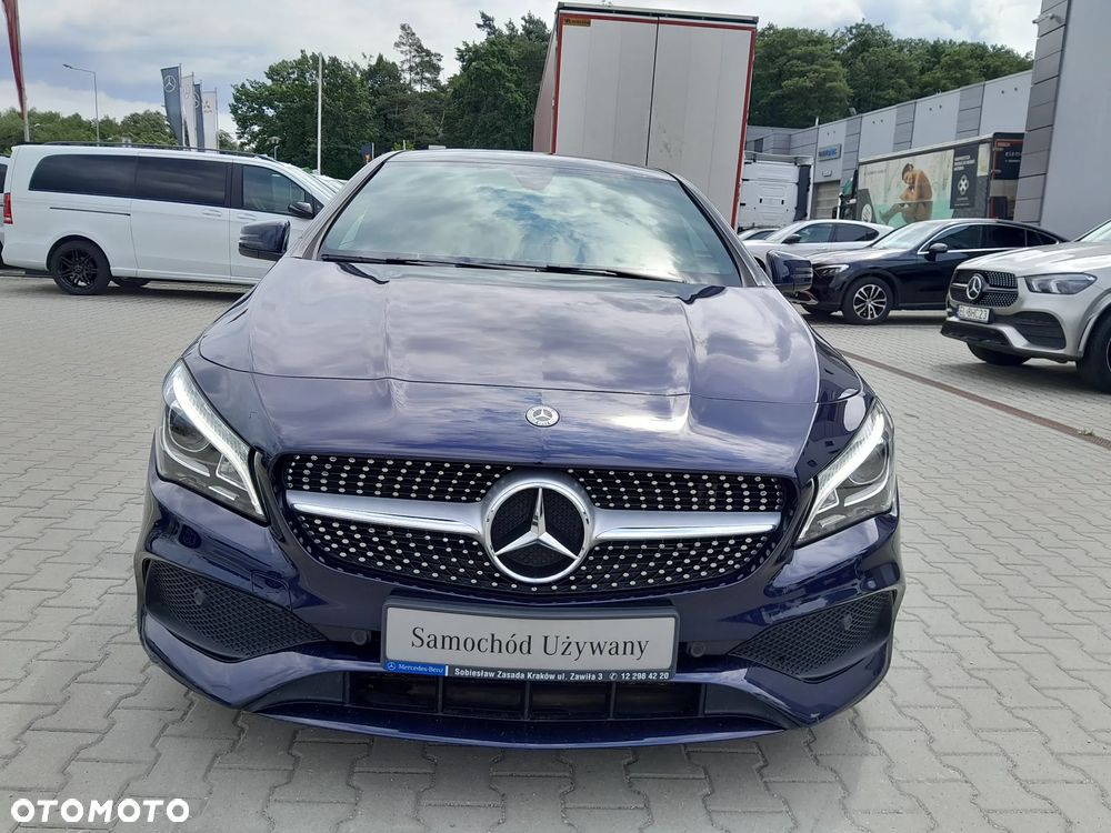 Mercedes-Benz CLA 200 7G-DCT AMG Line - 9
