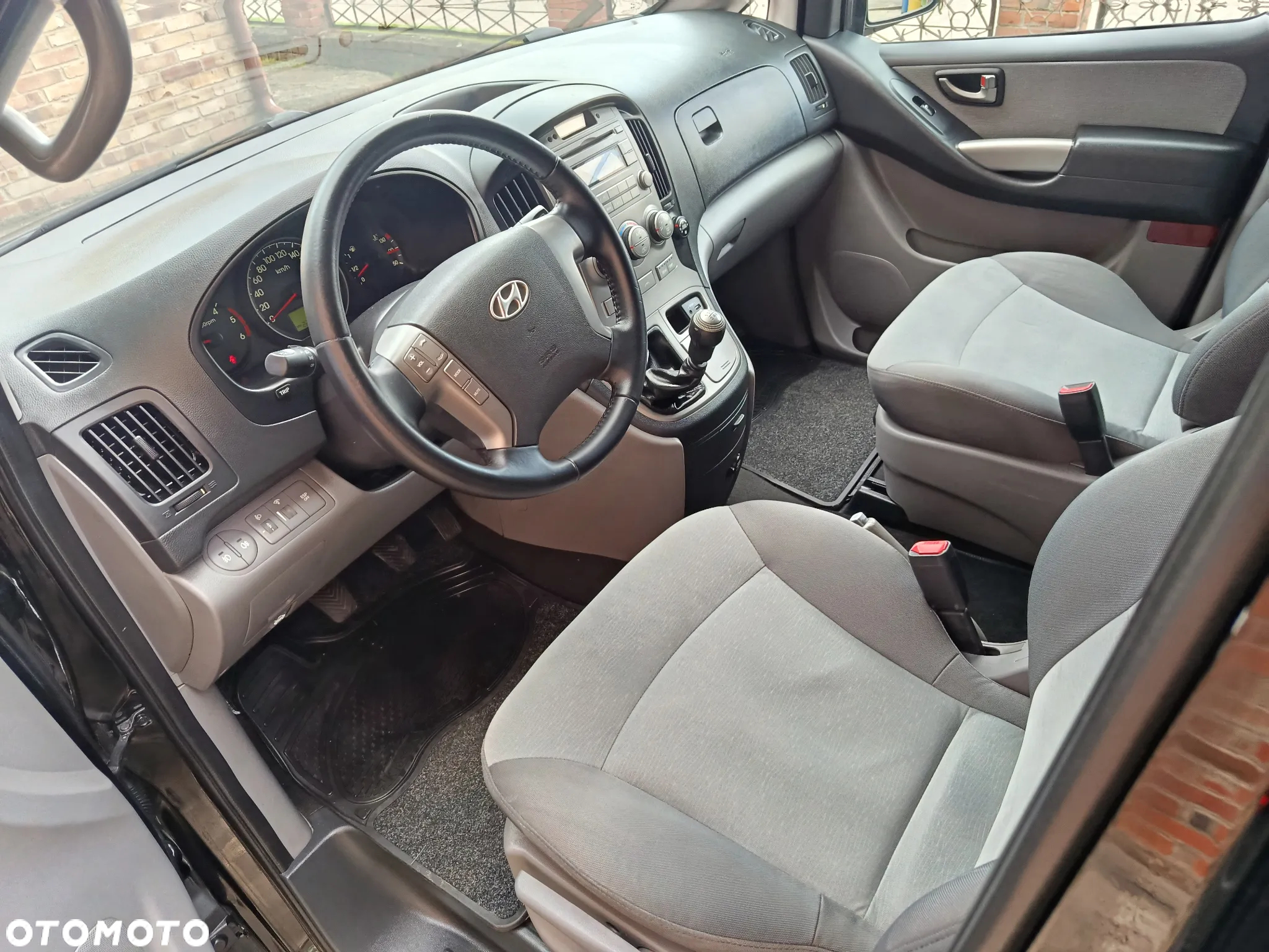 Hyundai H-1 2.5 CRDi Travel Comfort - 16