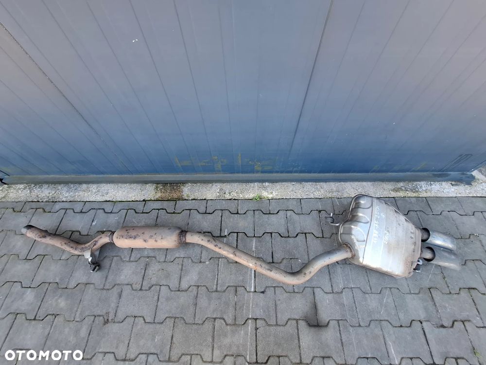 Tłumik wydech Audi A4B8 A5 2,0 TDI nr 8K0253611BE - 1