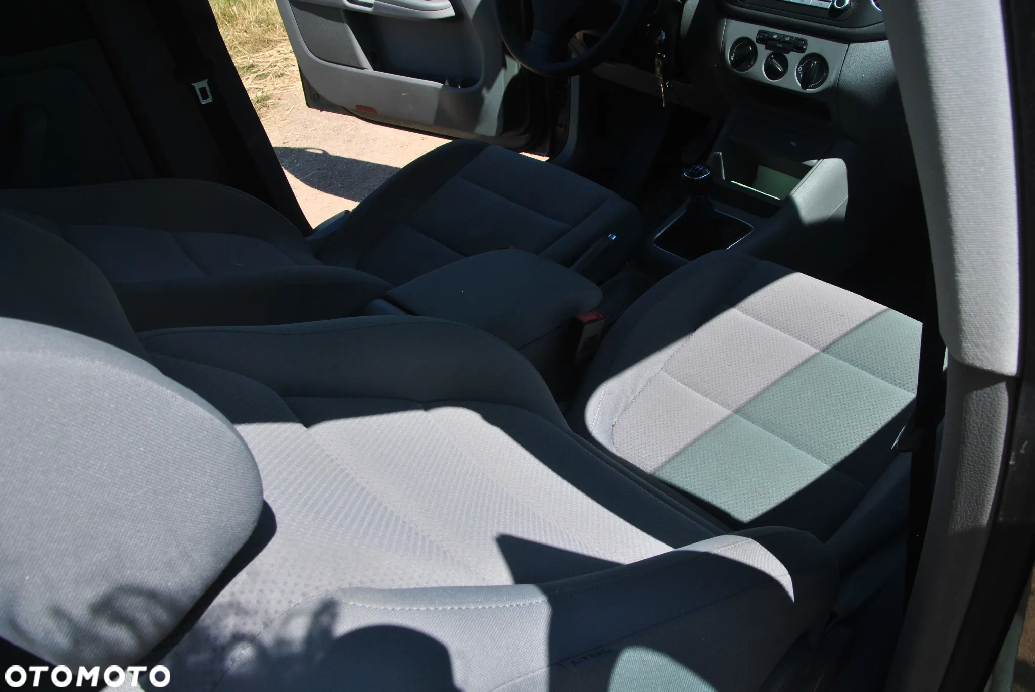 Volkswagen Golf Plus 1.6 FSI Comfortline - 36