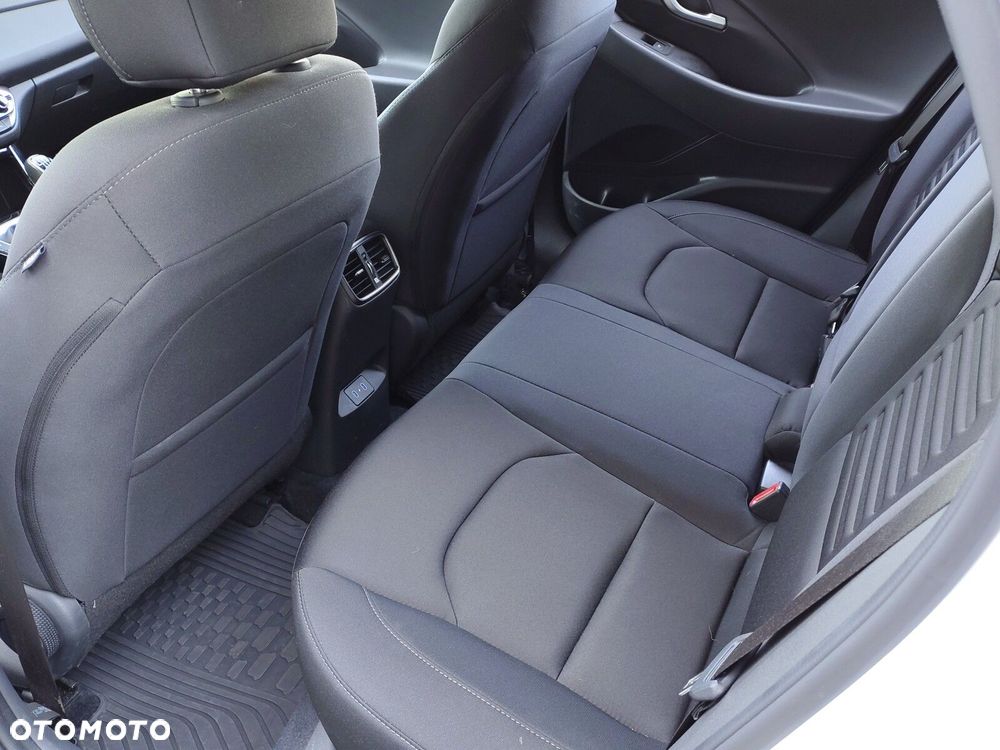 Hyundai i30 1.5 T-GDI 48V Smart - 27