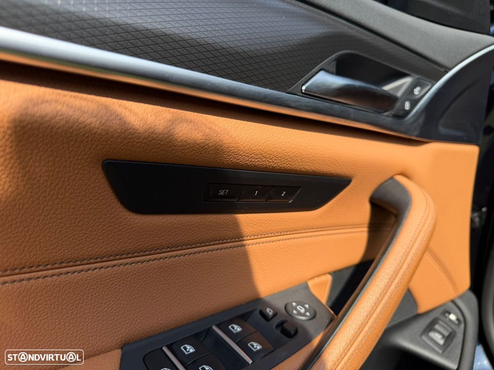 BMW 520 e Pack M — fotografia 17