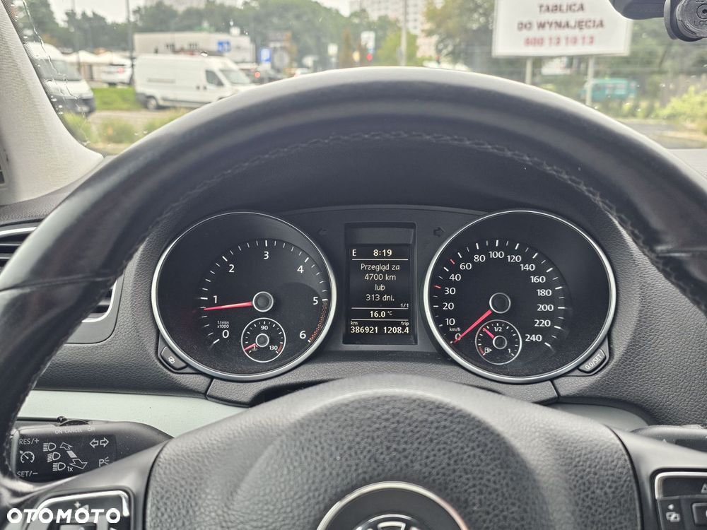 Volkswagen Golf 1.6 TDI Highline - 13