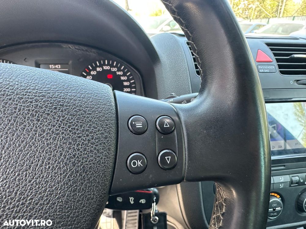 Volkswagen Golf 1.4 TSI Highline - 14