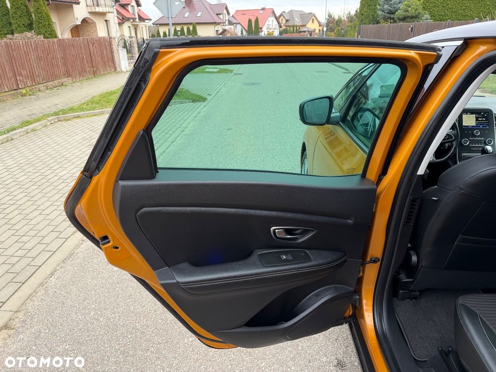 Renault Scenic - 24