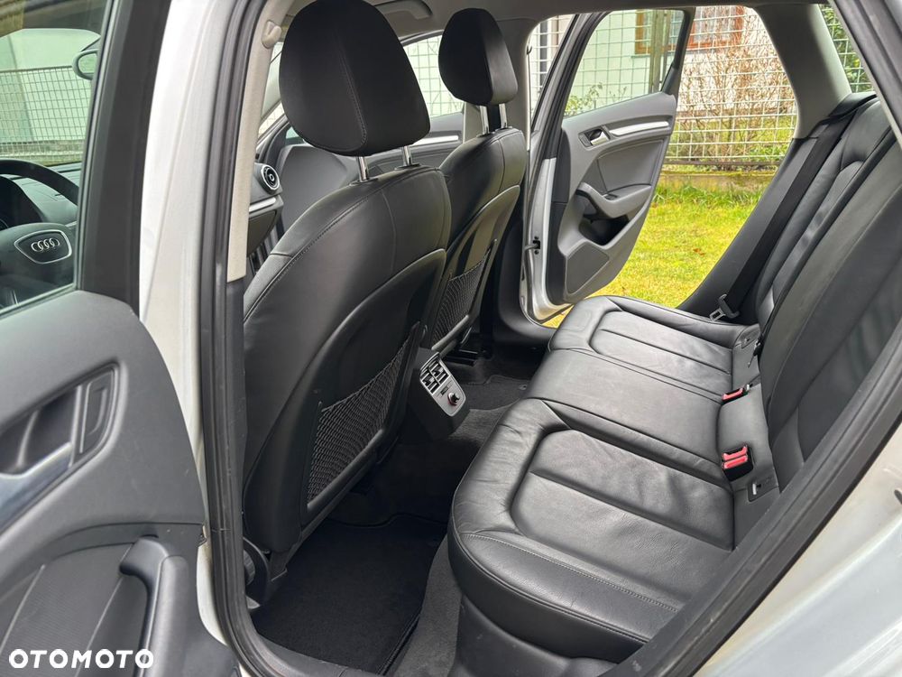 Audi A3 Sportback 2.0 TDI Attraction - 12