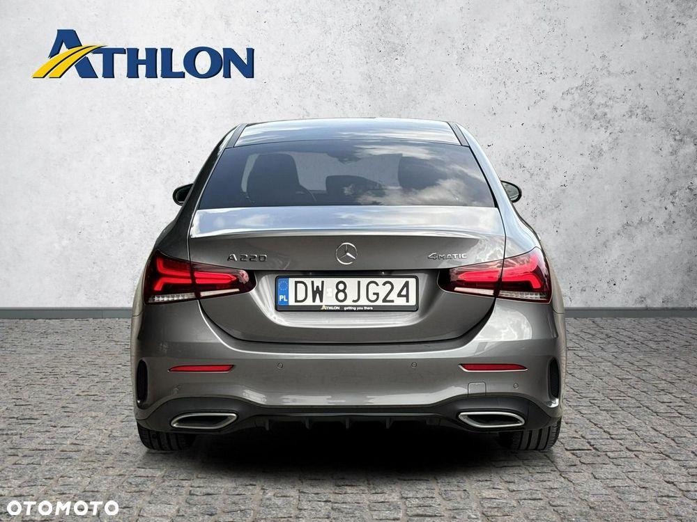 Mercedes-Benz Klasa A 220 4-Matic AMG Line 7G-DCT - 4