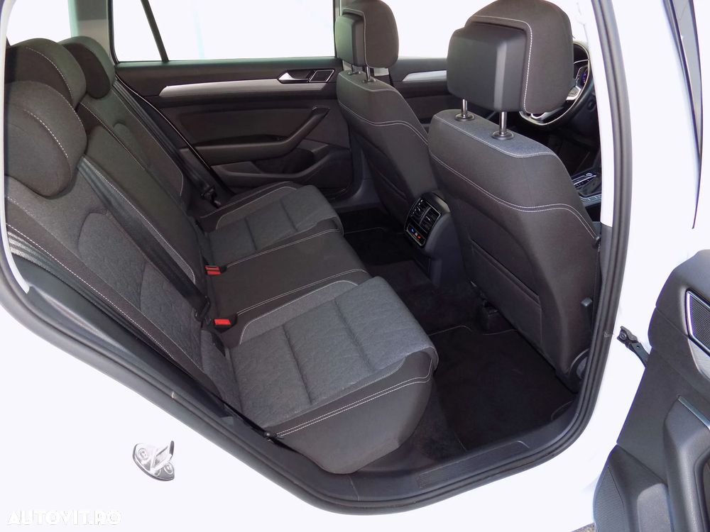 Volkswagen Passat 2.0 TDI SCR DSG Business - 23