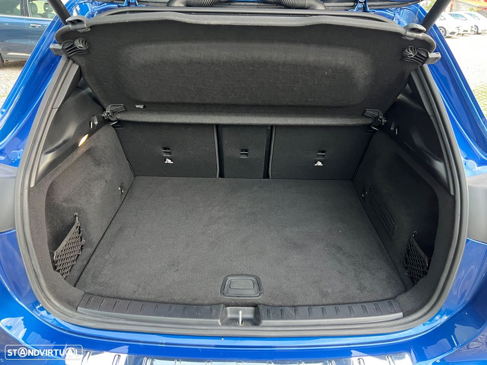 Mercedes-Benz EQA 300 4Matic - 13