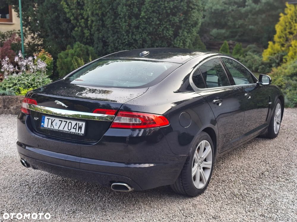 Jaguar XF 3.0 V6 D Premium Luxury - 3