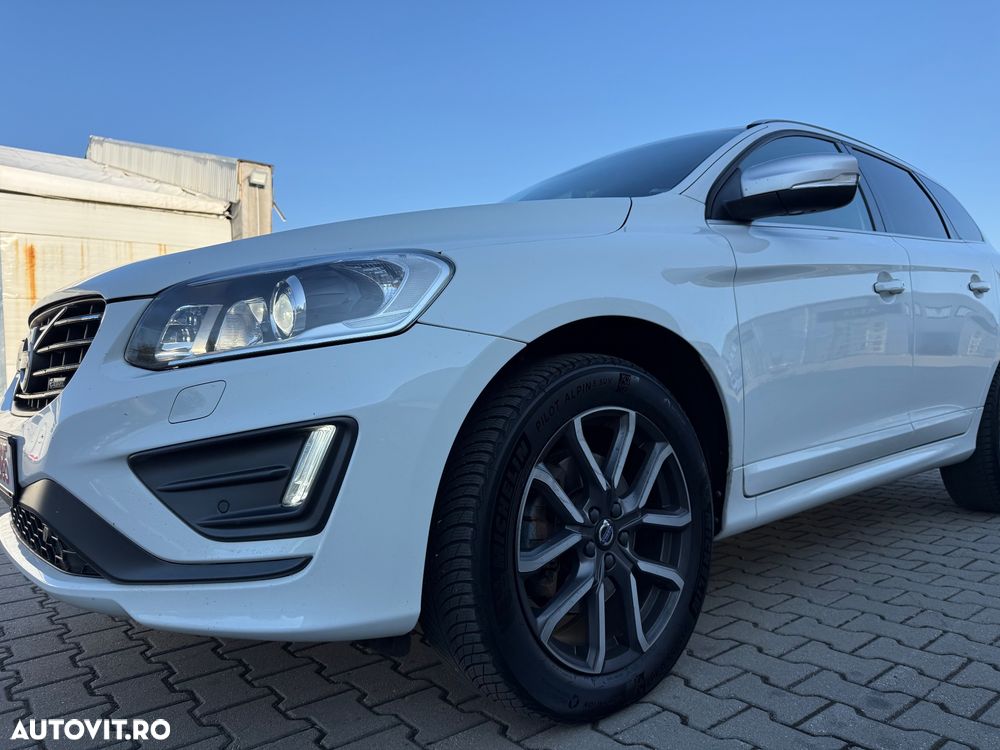 Volvo XC 60 D5AWD R-Design - 23